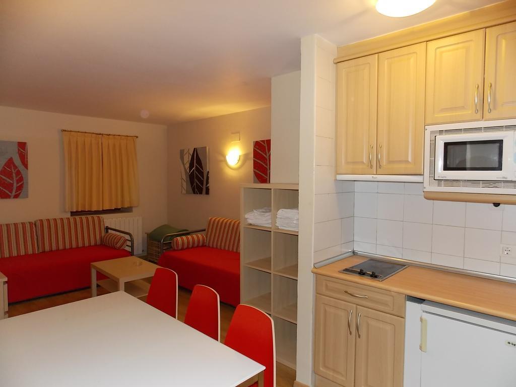 Apartamentos Fidalgo Sandinies Номер фото
